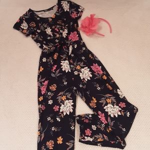 GIRLS: Navy blue and floral Jumpsuit